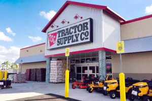 Stores Like Tractor Supply