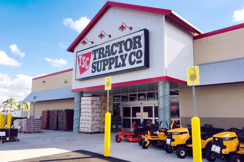 Stores Like Tractor Supply